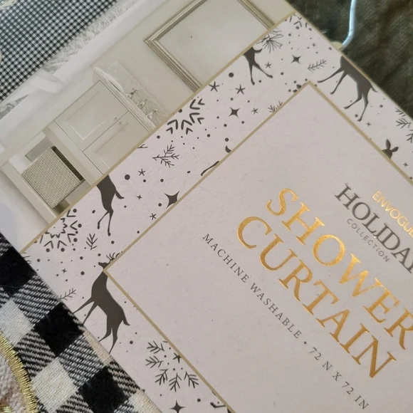 NWT Holiday Shower Curtain - Picture 3 of 5